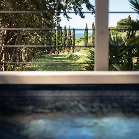 Boutique Hotel Poggio Ai Santi - Adults Only San Vincenzo Exterior photo
